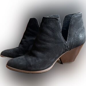 Frye Booties- Black, size 7